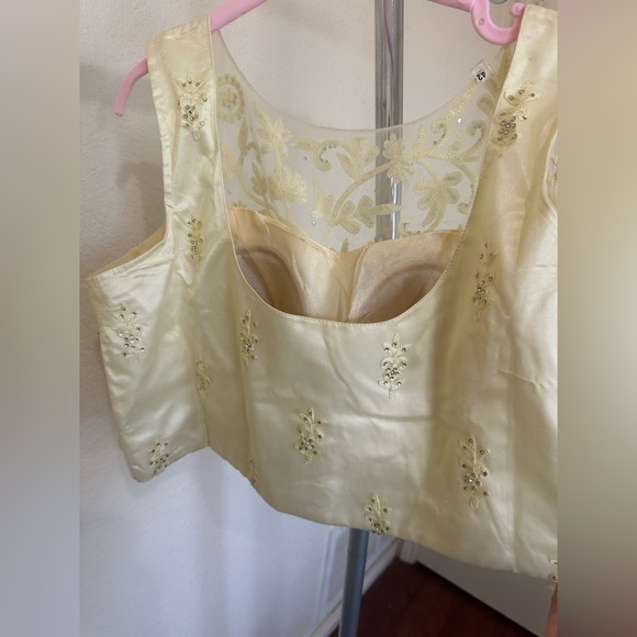 Indian Dress Sequenced Yellow Ghagra Choli with Lace Dupatta - Picture 6 of 7